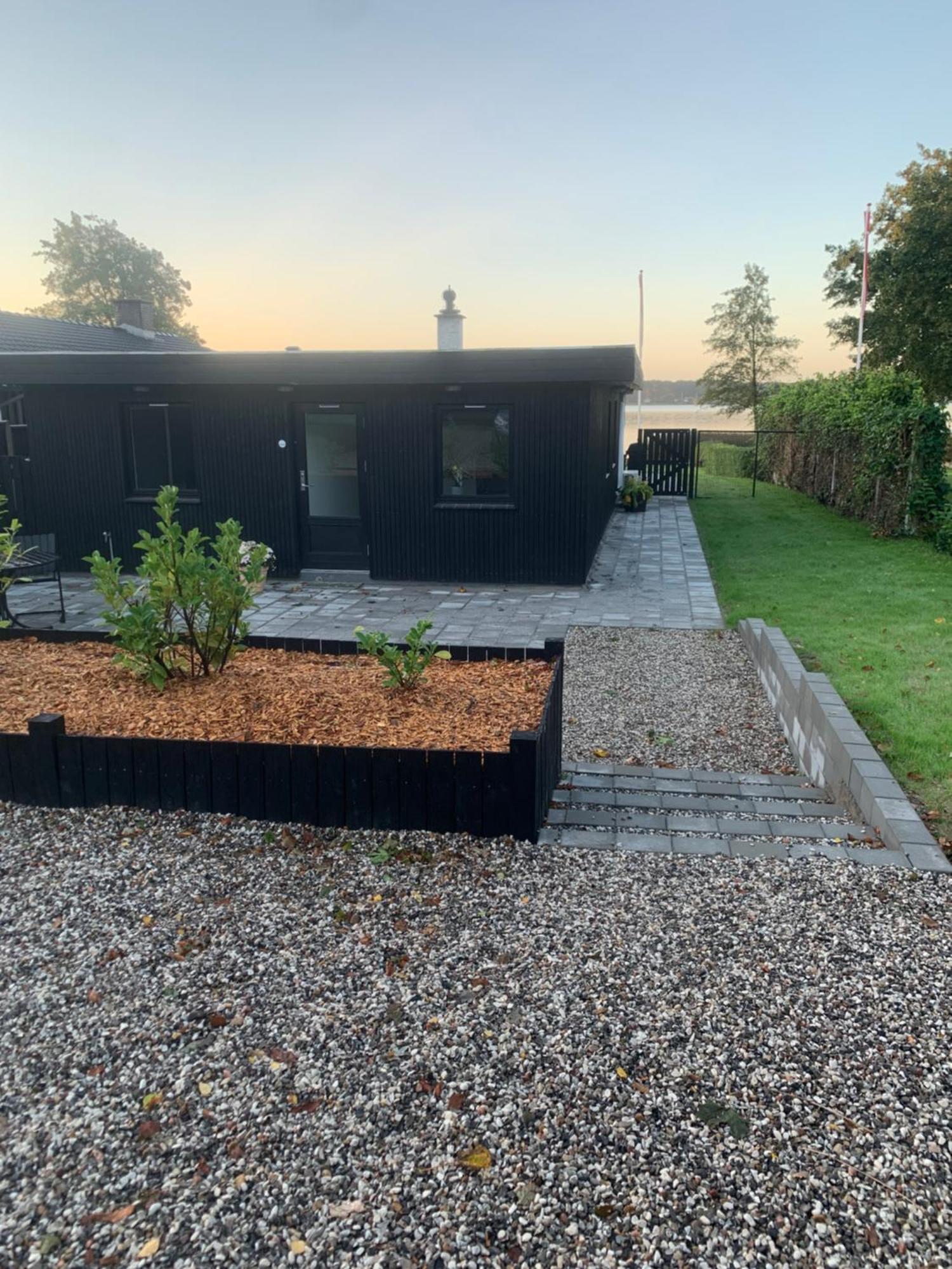 Huset Ved Soen Taet Pa Herning Og Mch Og Boxen 90 M2 Sunds Dış mekan fotoğraf