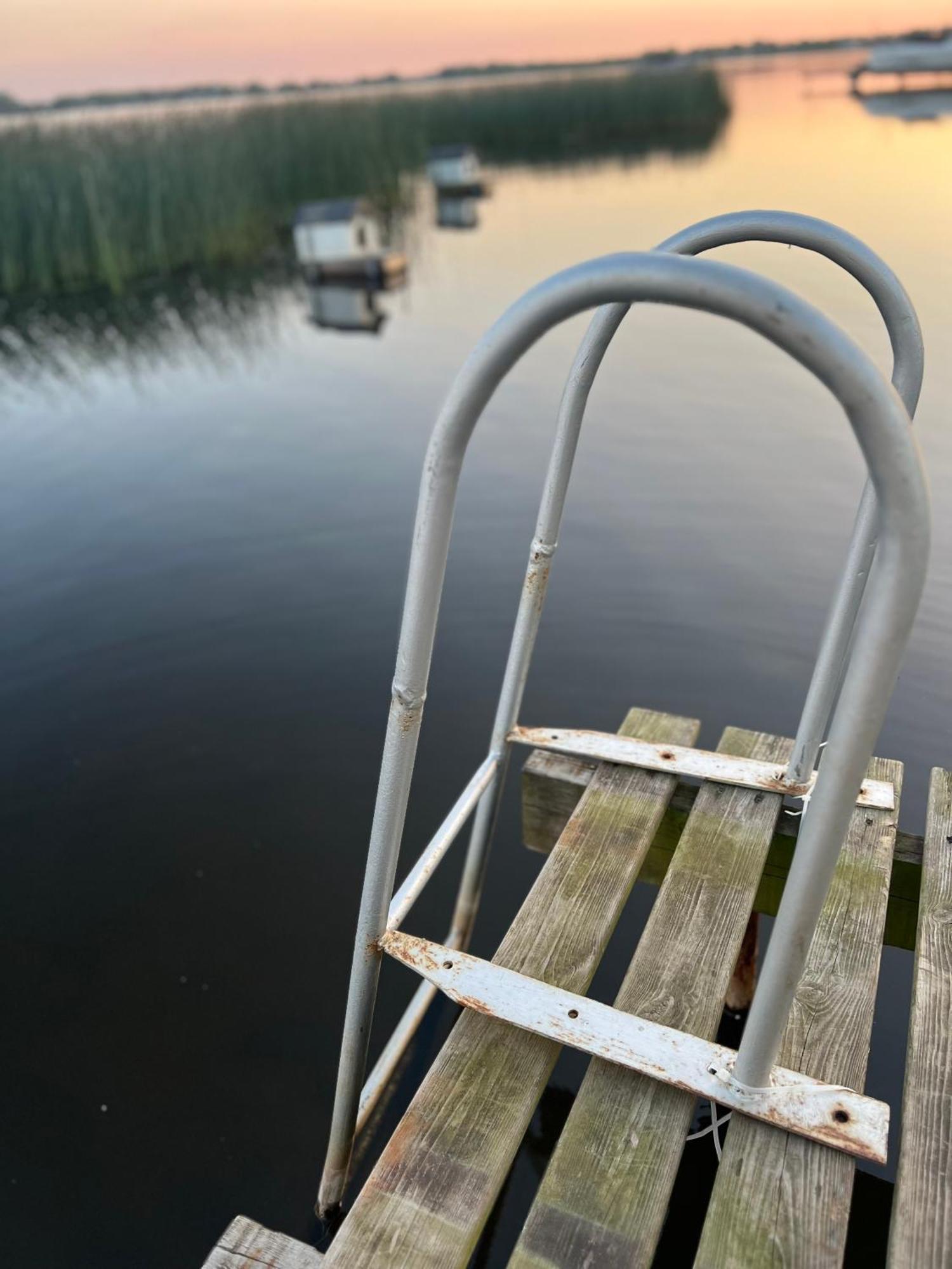 Huset Ved Soen Taet Pa Herning Og Mch Og Boxen 90 M2 Sunds Oda fotoğraf